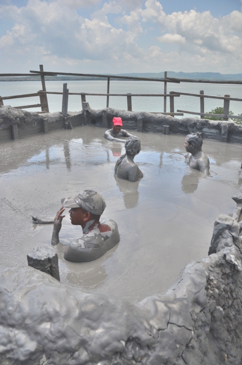 The top of Totumo Volcano