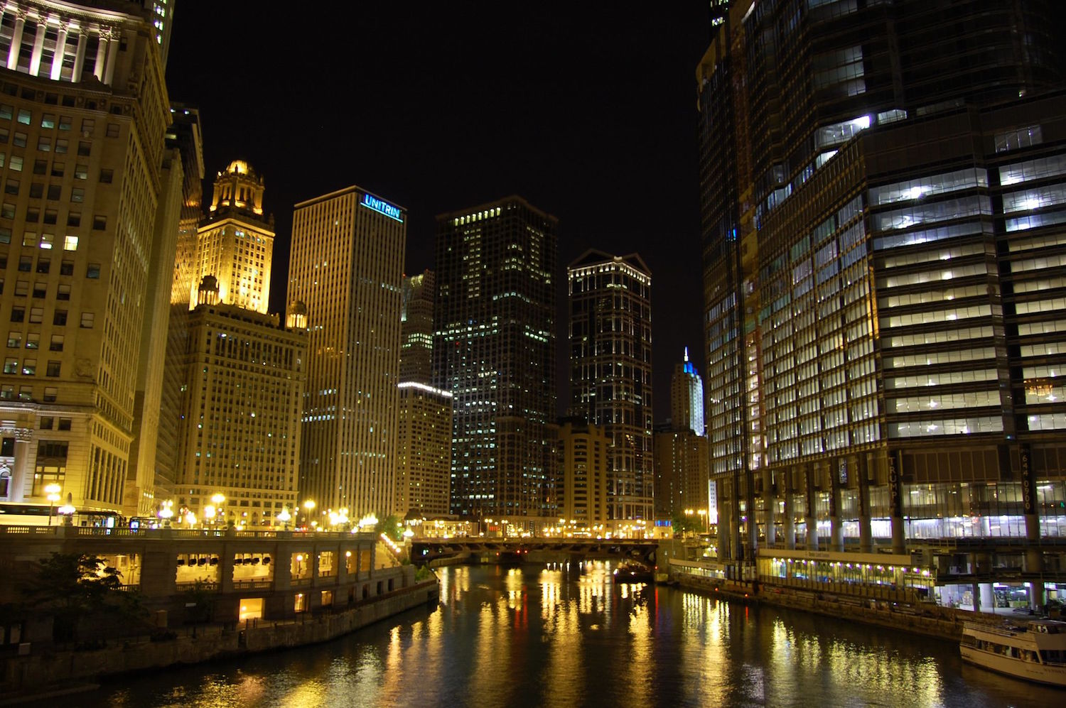 things to do in chicago in the night