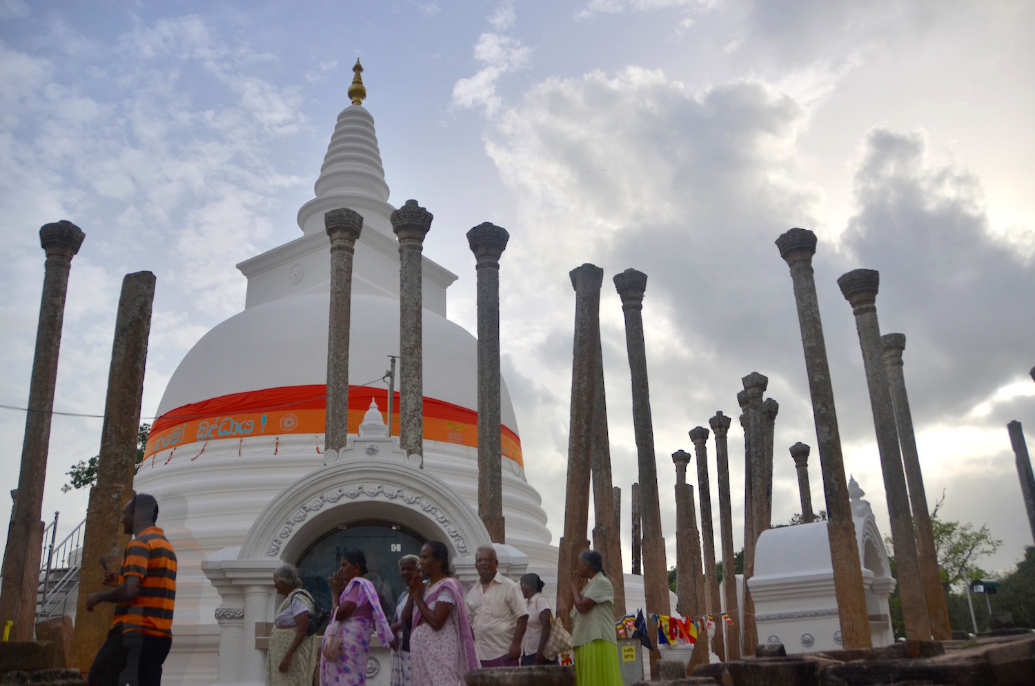 ceylon tourist board anuradhapura