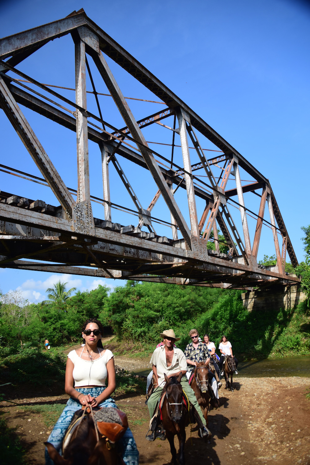 Cuba travel pictures on horseback