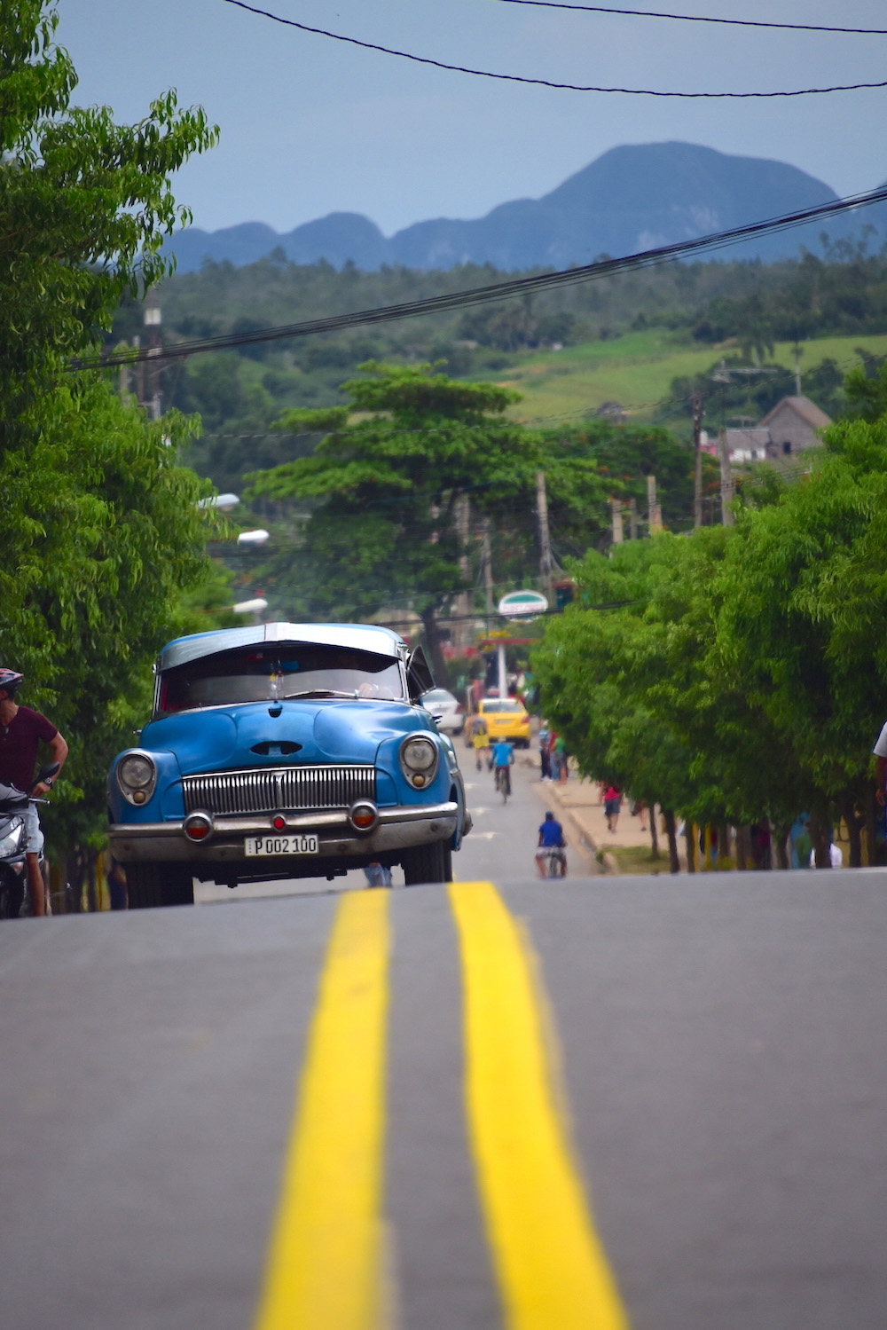 Cuba travel pictures Viñales classic car