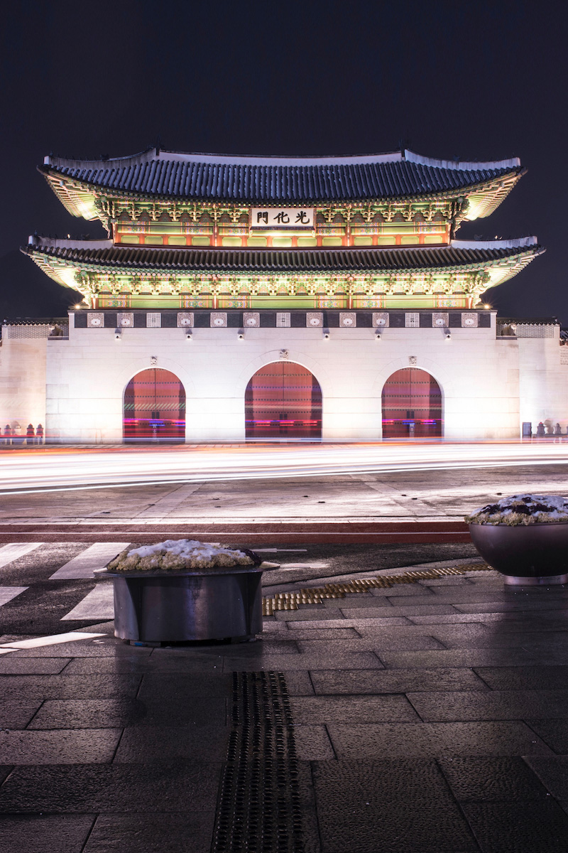 Gyeongbokgung Palace in Seoul by night