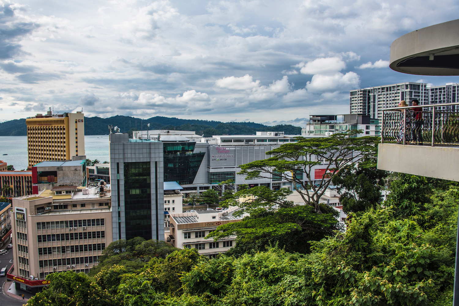 Kota Kinabalu vs. Kuching: Which City is Right for You?