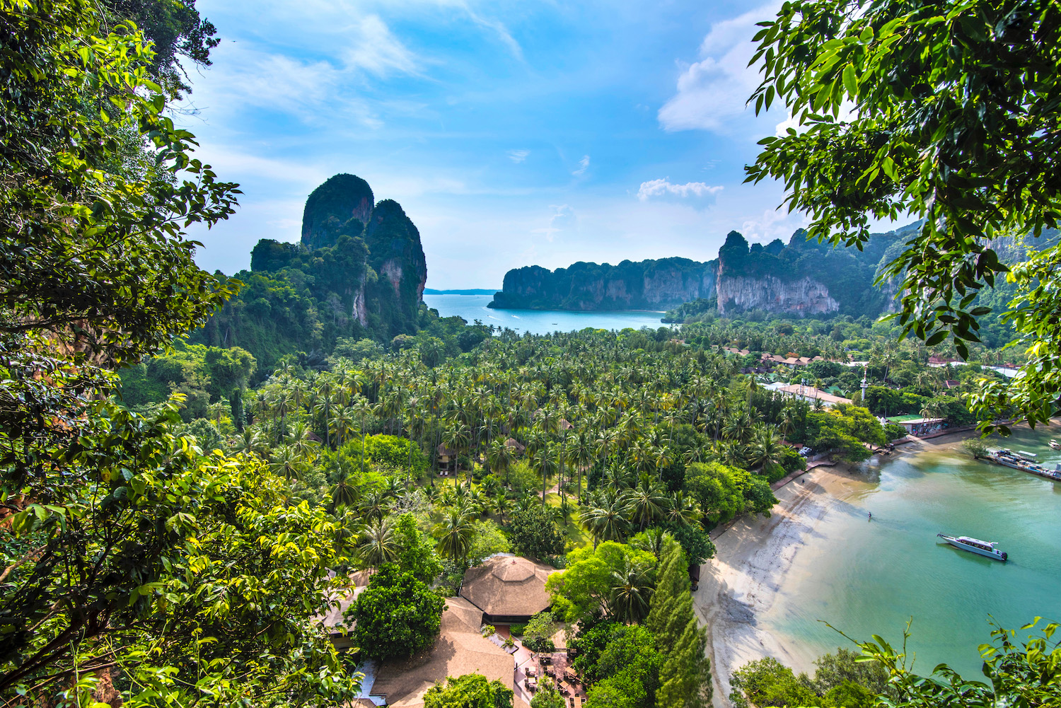 Stepping into Wonderland: Railay Bay Beach, Thailand - Helene in