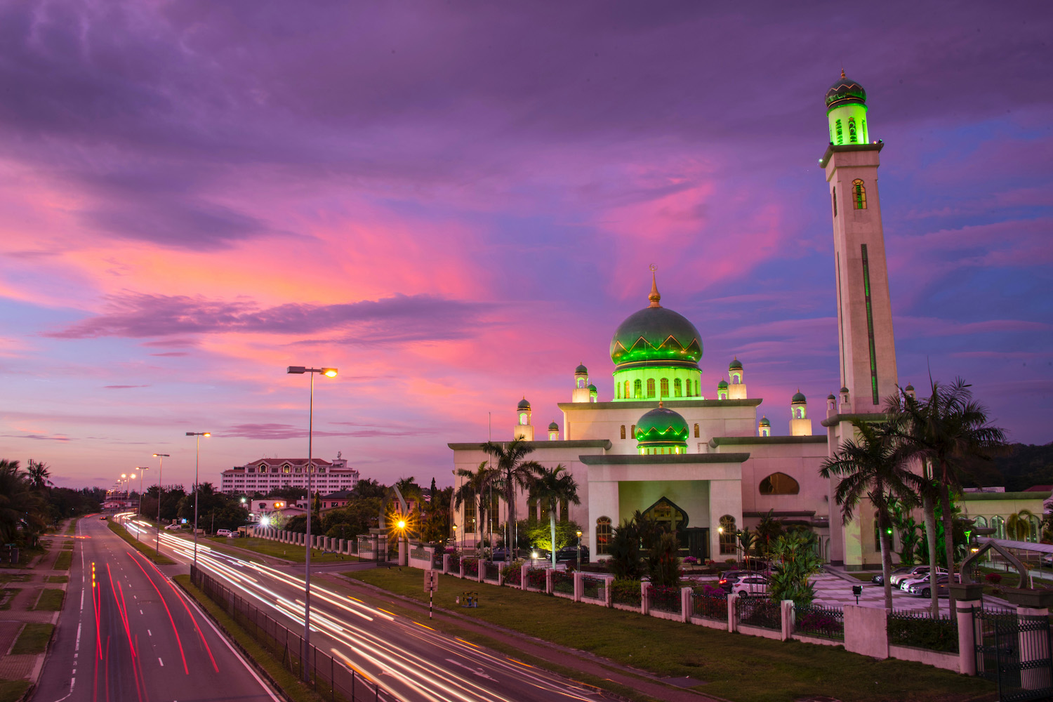 Sunset at Al-Ameerah Al-Hajjah Maryam Mosque in Brunei