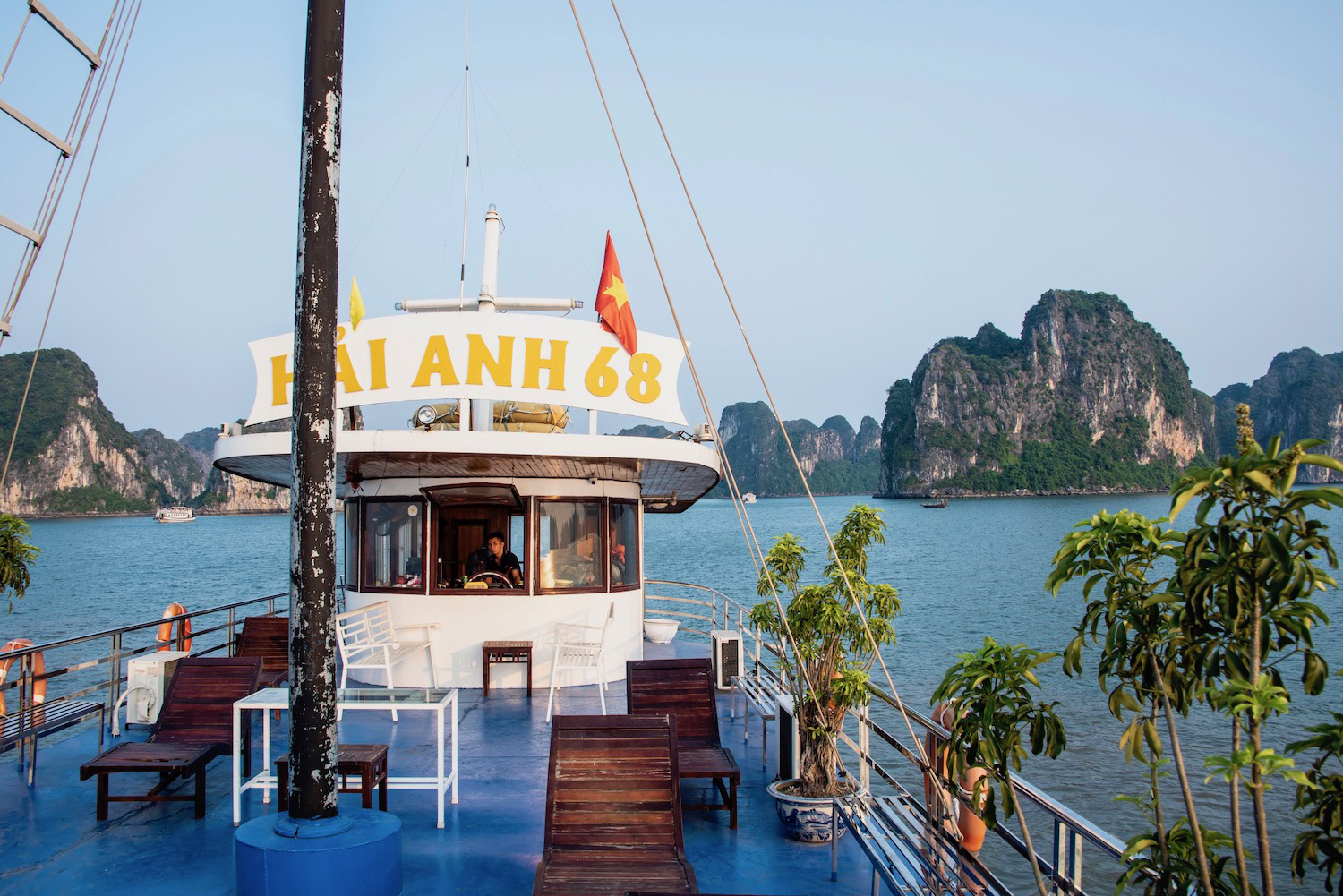 halong bay cruise is it worth it