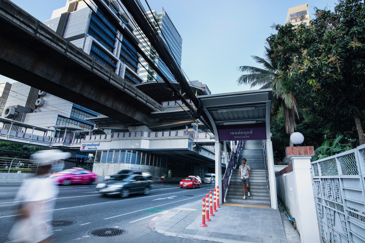 St Louis Bangkok BTS Sathorn - AMAZING Buildings & Street Scenes 2021 