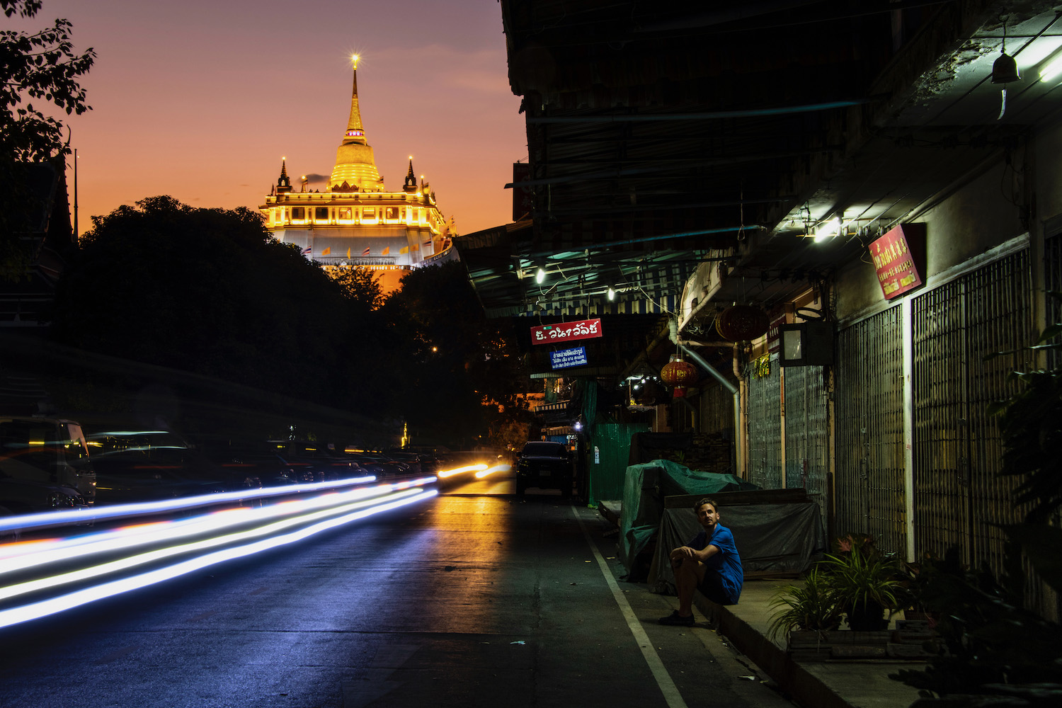 St Louis Bangkok BTS Sathorn - AMAZING Buildings & Street Scenes 2021 